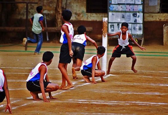 Read more about the article Beginner Guide How to Play Kho Kho | Game Rules